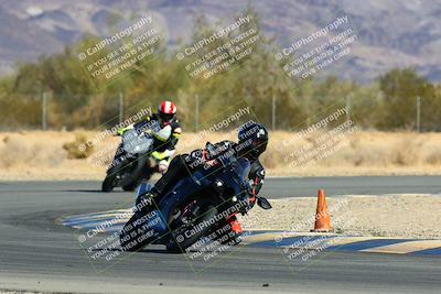 media/Jan-09-2022-SoCal Trackdays (Sun) [[2b1fec8404]]/Turn 6 (1035am)/